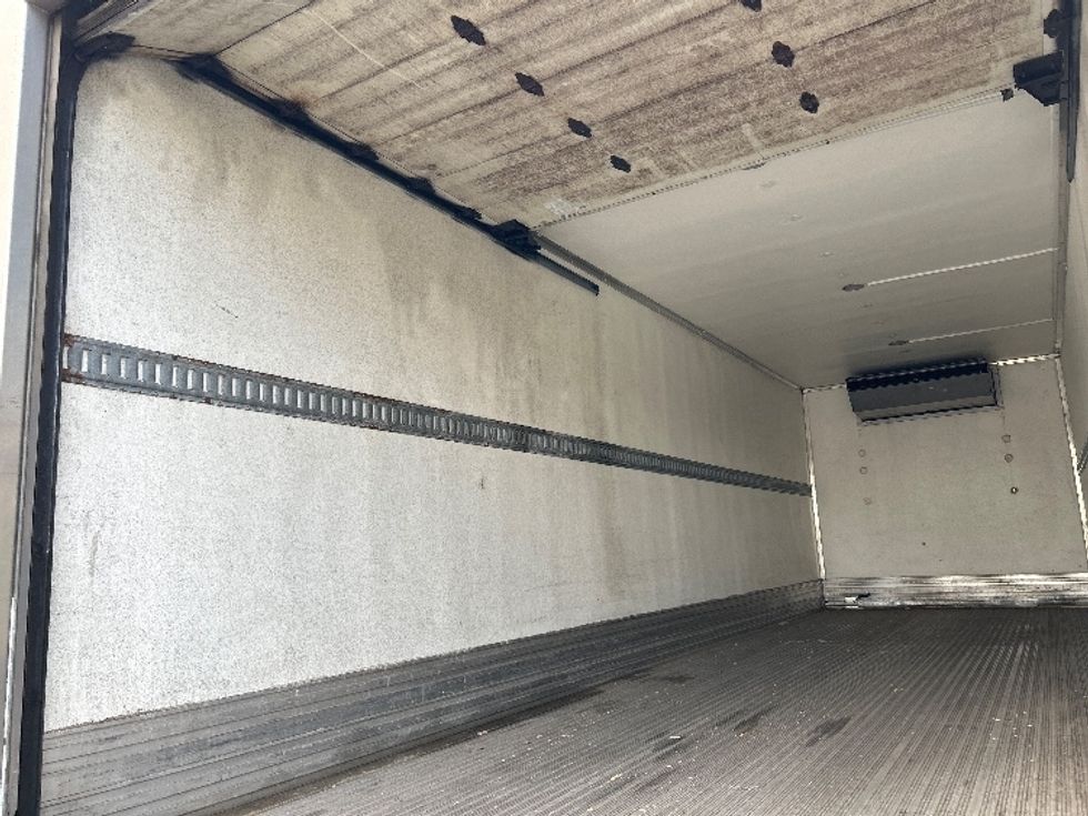 Refrigerated Truck-Light and Medium Duty Trucks-Freightliner-2019-M2-Harrisburg-PA-207,112\n\t\tmiles-$ 53,750 - Image 11