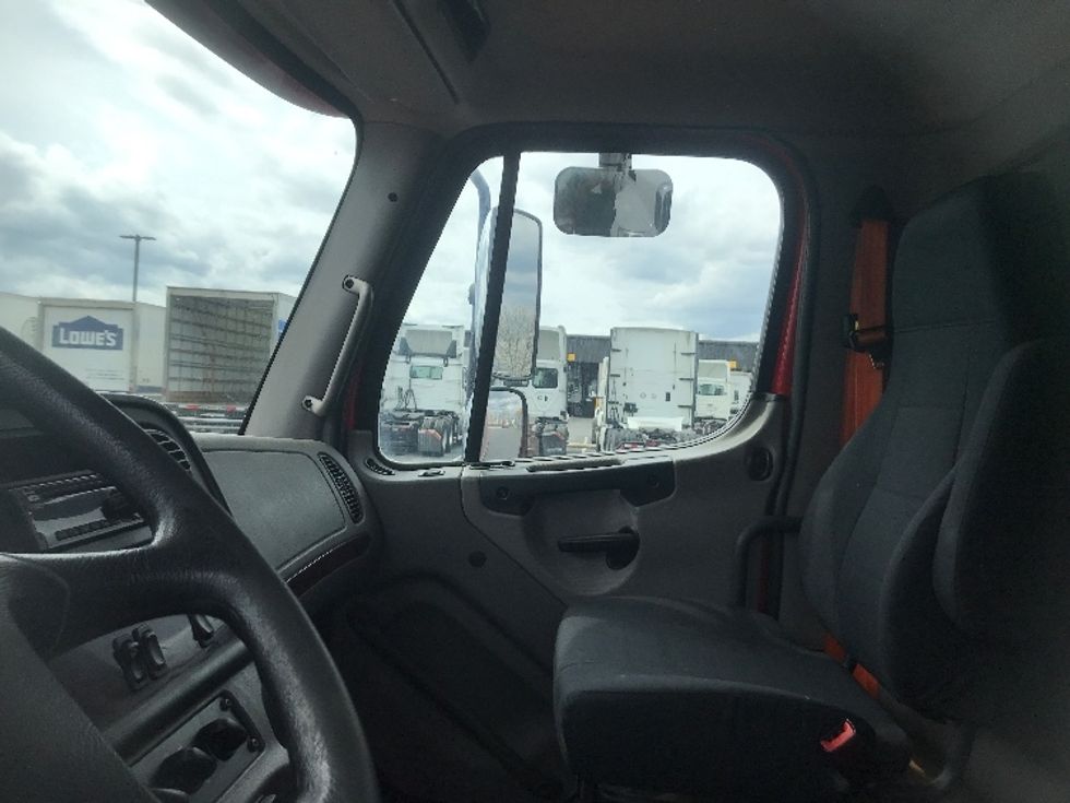 Refrigerated Truck-Light and Medium Duty Trucks-Freightliner-2019-M2-Harrisburg-PA-220,625\n\t\tmiles-$ 50,250 - Image 18