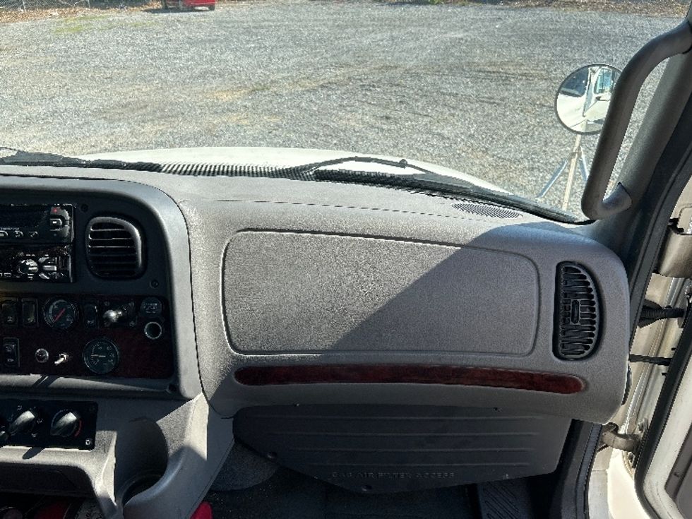 Refrigerated Truck-Light and Medium Duty Trucks-Freightliner-2019-M2-Harrisburg-PA-318,717\n\t\tmiles-$ 35,250 - Image 21