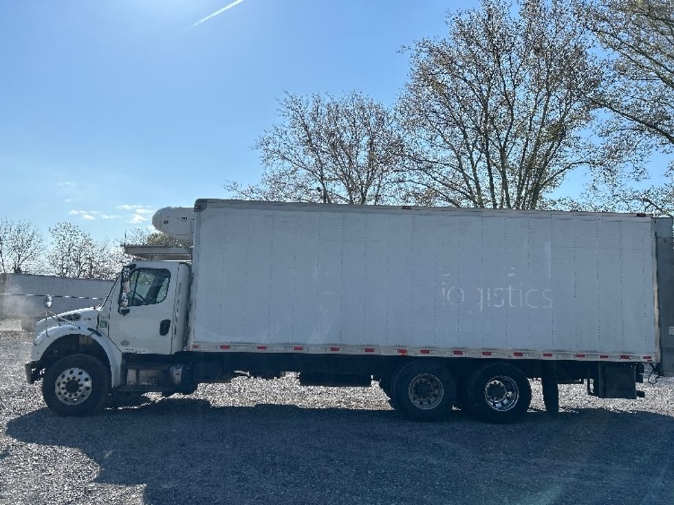 Refrigerated Truck-Light and Medium Duty Trucks-Freightliner-2019-M2-Harrisburg-PA-318,717\n\t\tmiles-$ 35,250 - Image 4