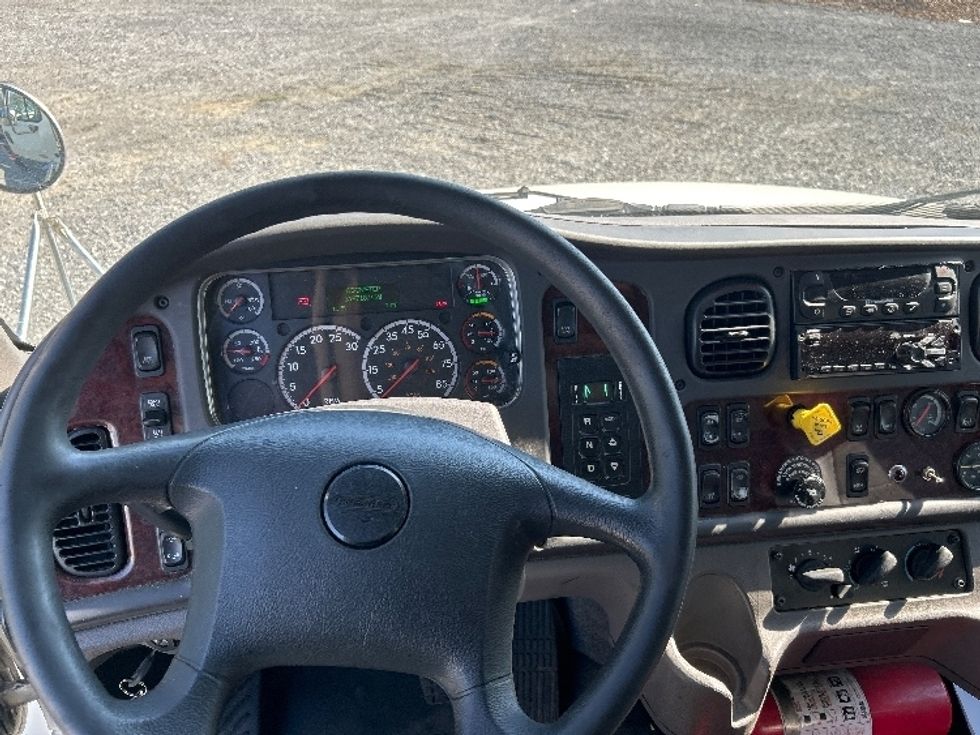 Refrigerated Truck-Light and Medium Duty Trucks-Freightliner-2019-M2-Harrisburg-PA-345,784\n\t\tmiles-$ 35,500 - Image 18