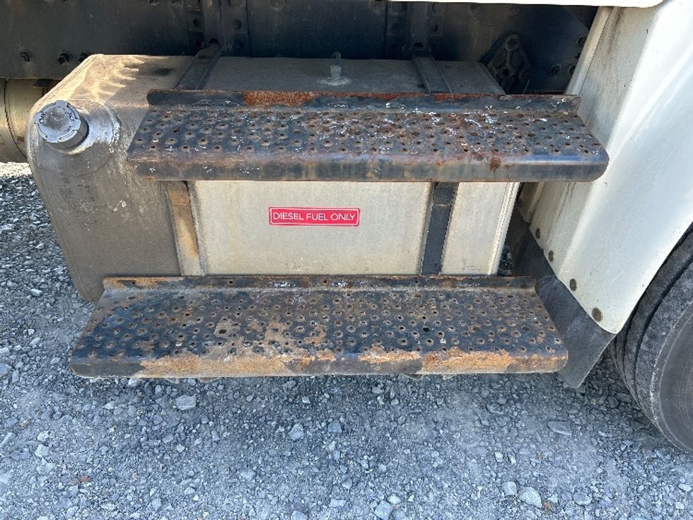 Refrigerated Truck-Light and Medium Duty Trucks-Freightliner-2019-M2-Harrisburg-PA-345,784\n\t\tmiles-$ 35,500 - Image 28