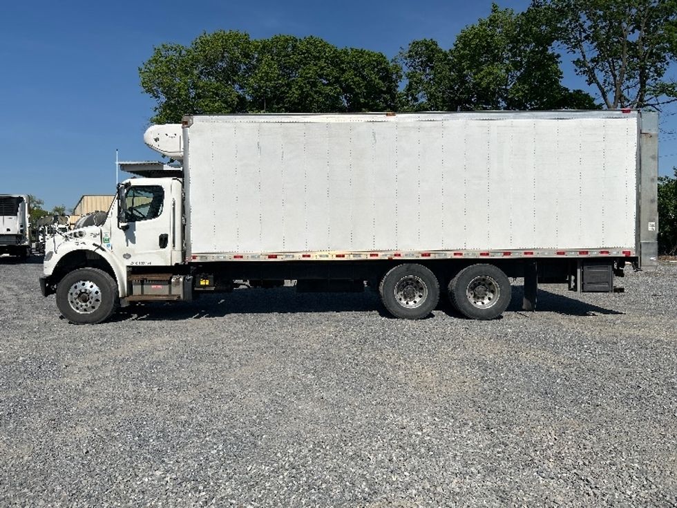 Refrigerated Truck-Light and Medium Duty Trucks-Freightliner-2019-M2-Harrisburg-PA-345,784\n\t\tmiles-$ 35,500 - Image 4
