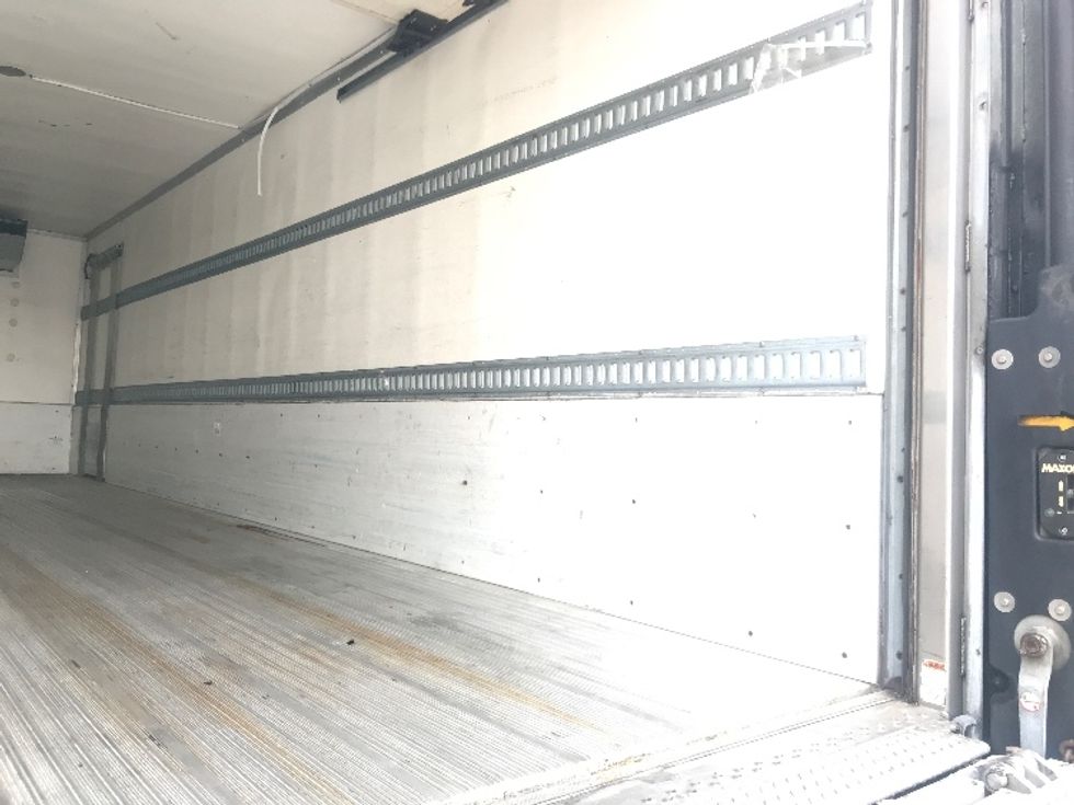 Refrigerated Truck-Light and Medium Duty Trucks-Freightliner-2019-M2-Houston-TX-109,717\n\t\tmiles-$ 66,500 - Image 12