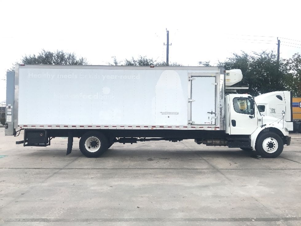 Refrigerated Truck-Light and Medium Duty Trucks-Freightliner-2019-M2-Houston-TX-109,717\n\t\tmiles-$ 66,500 - Image 15
