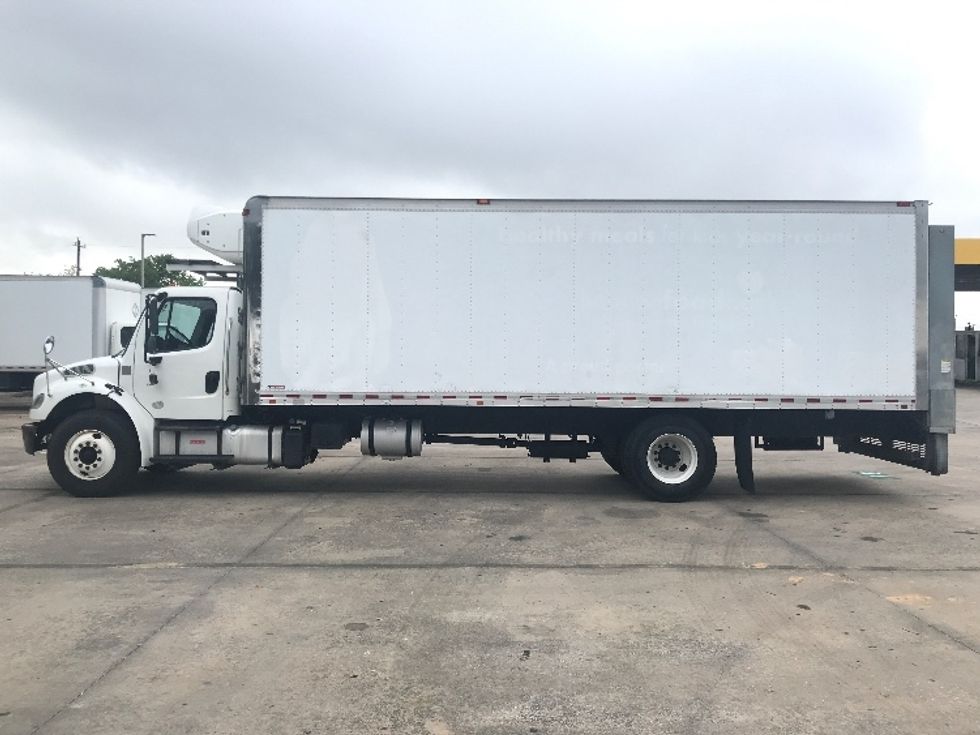 Refrigerated Truck-Light and Medium Duty Trucks-Freightliner-2019-M2-Houston-TX-109,717\n\t\tmiles-$ 66,500 - Image 4