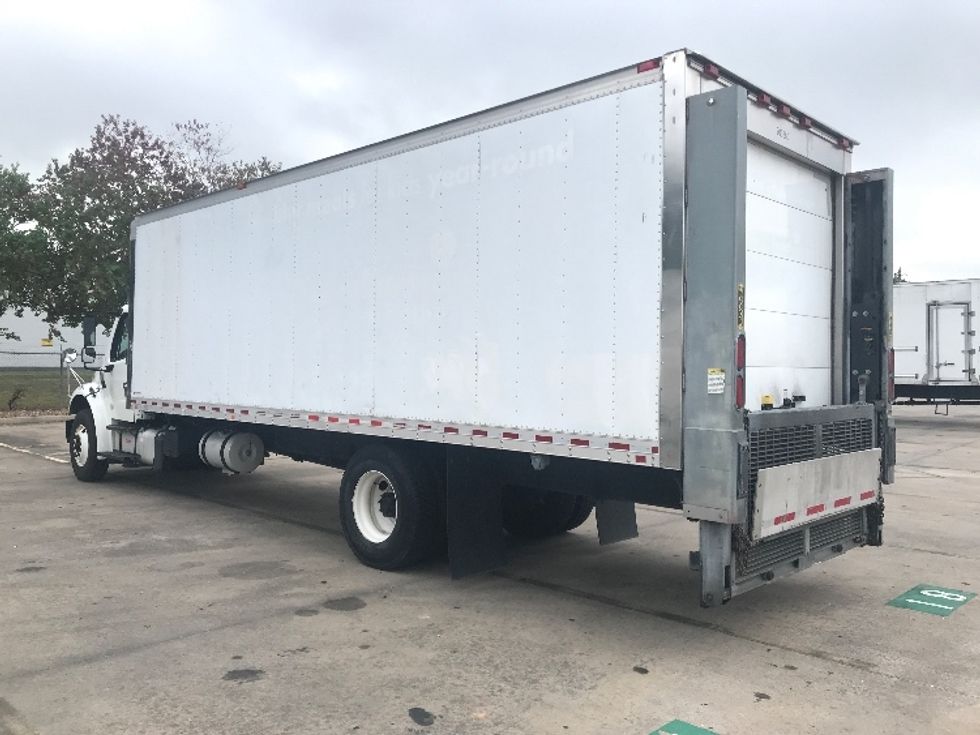 Refrigerated Truck-Light and Medium Duty Trucks-Freightliner-2019-M2-Houston-TX-109,717\n\t\tmiles-$ 66,500 - Image 6