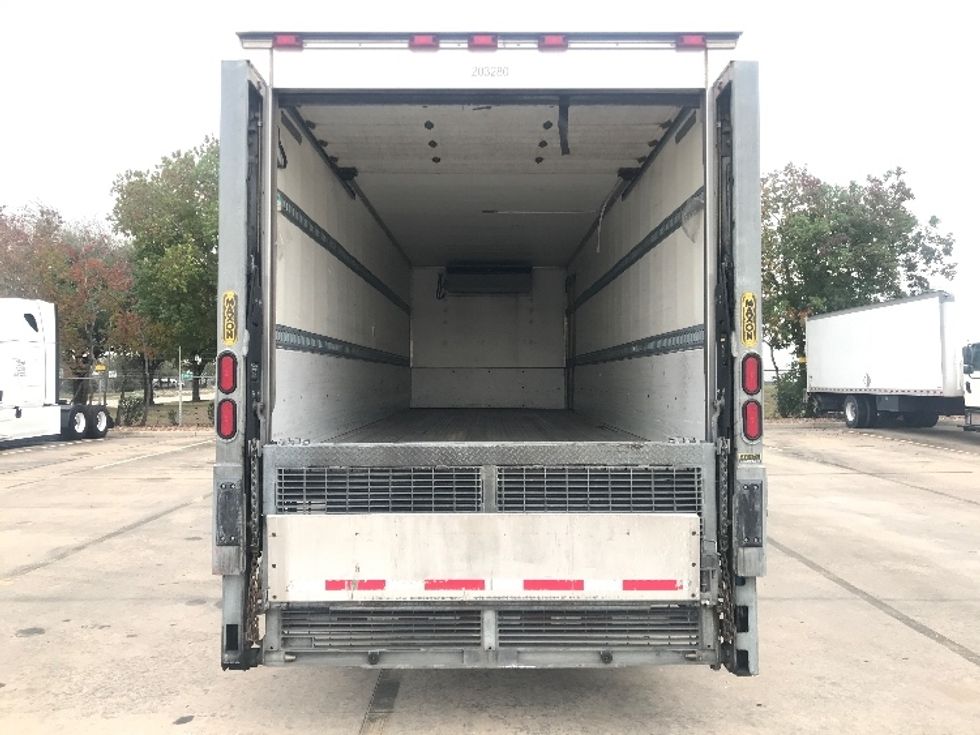 Refrigerated Truck-Light and Medium Duty Trucks-Freightliner-2019-M2-Houston-TX-109,717\n\t\tmiles-$ 66,500 - Image 8