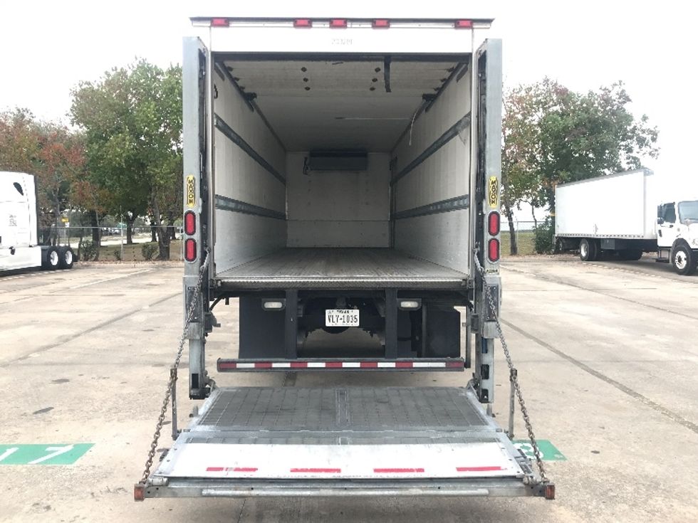 Refrigerated Truck-Light and Medium Duty Trucks-Freightliner-2019-M2-Houston-TX-109,717\n\t\tmiles-$ 66,500 - Image 9