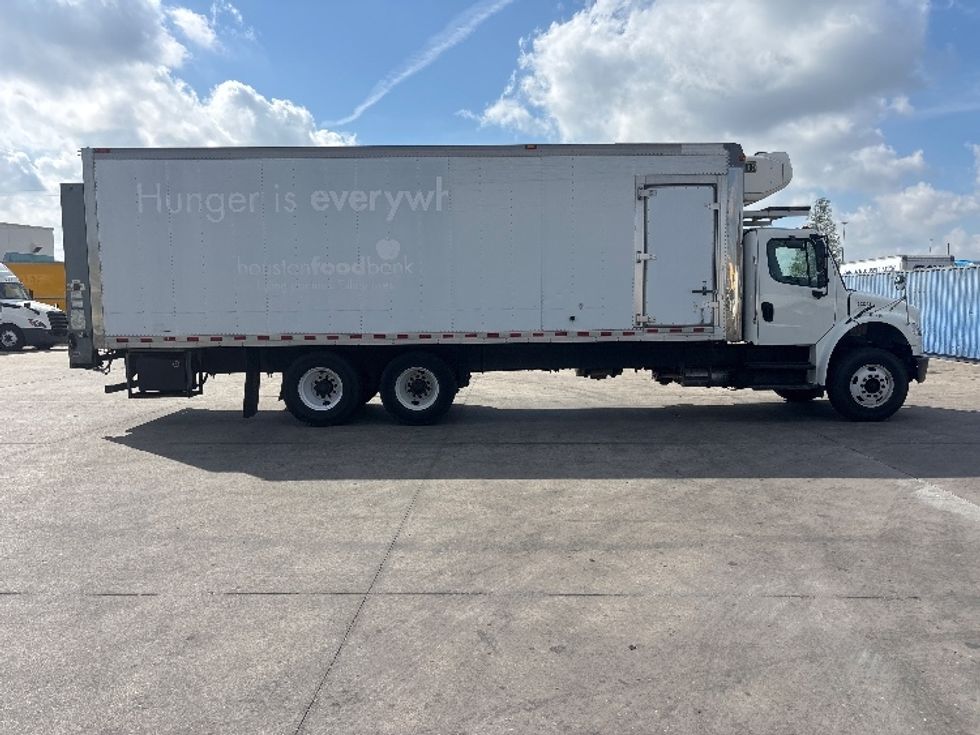 Refrigerated Truck-Light and Medium Duty Trucks-Freightliner-2019-M2-Houston-TX-120,043\n\t\tmiles-$ 68,750 - Image 14