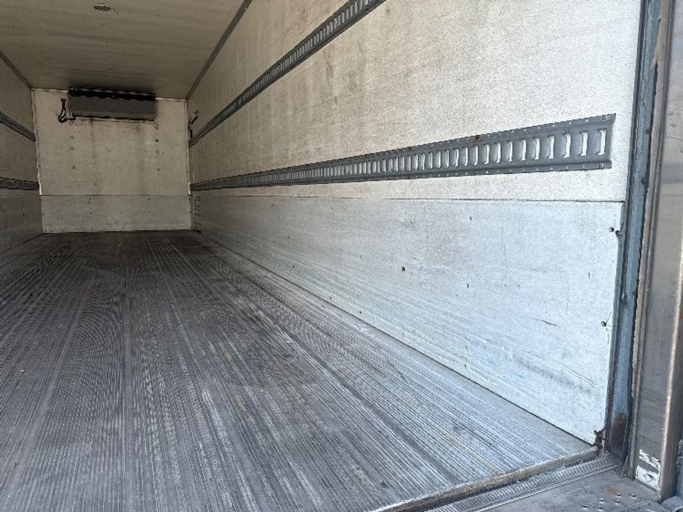 Refrigerated Truck-Light and Medium Duty Trucks-Freightliner-2019-M2-Houston-TX-125,103\n\t\tmiles-$ 65,750 - Image 12