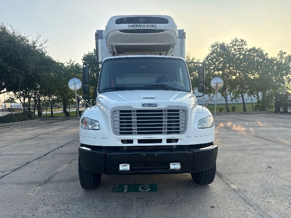 Refrigerated Truck-Light and Medium Duty Trucks-Freightliner-2019-M2-Houston-TX-125,103\n\t\tmiles-$ 65,750 - Image 2