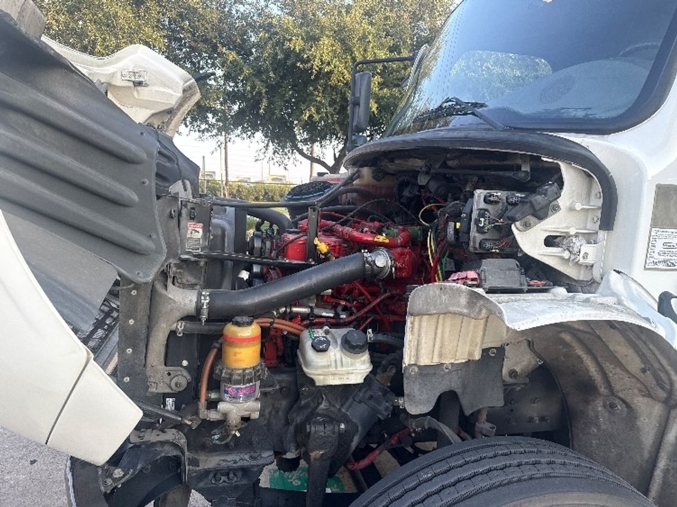 Refrigerated Truck-Light and Medium Duty Trucks-Freightliner-2019-M2-Houston-TX-125,103\n\t\tmiles-$ 65,750 - Image 24