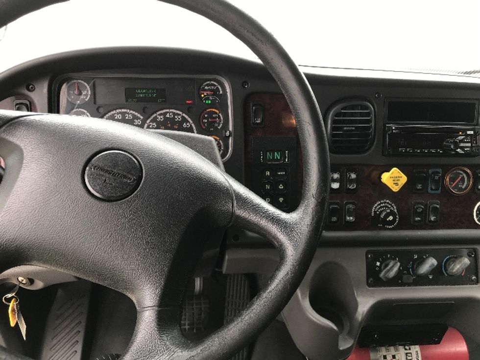 Refrigerated Truck-Light and Medium Duty Trucks-Freightliner-2019-M2-Houston-TX-129,087\n\t\tmiles-$ 69,250 - Image 17