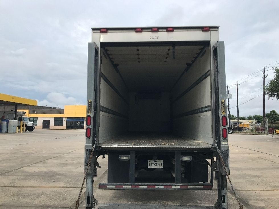 Refrigerated Truck-Light and Medium Duty Trucks-Freightliner-2019-M2-Houston-TX-129,087\n\t\tmiles-$ 69,250 - Image 8