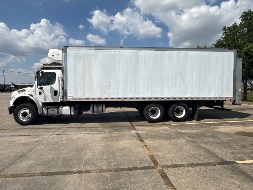 Refrigerated Truck-Light and Medium Duty Trucks-Freightliner-2019-M2-Houston-TX-134,109\n\t\tmiles-$ 64,000 - Image 4
