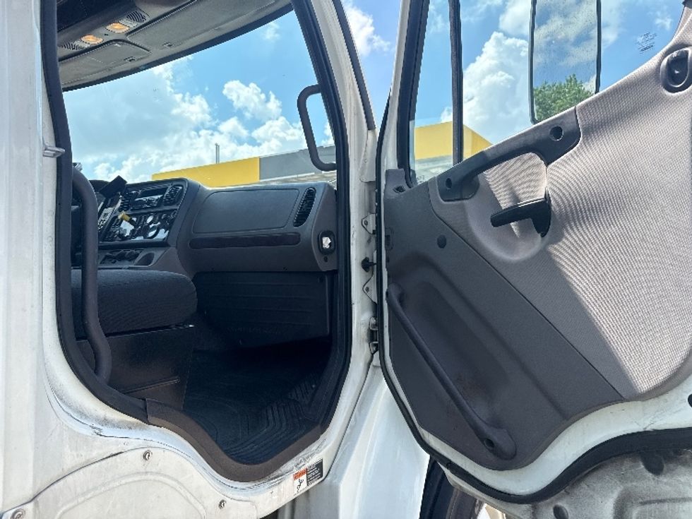 Refrigerated Truck-Light and Medium Duty Trucks-Freightliner-2019-M2-Houston-TX-134,734\n\t\tmiles-$ 70,500 - Image 20