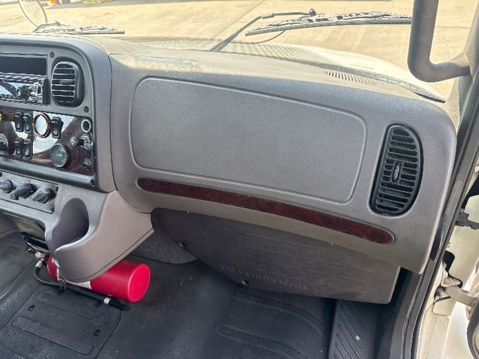 Refrigerated Truck-Light and Medium Duty Trucks-Freightliner-2019-M2-Houston-TX-134,734\n\t\tmiles-$ 70,500 - Image 21