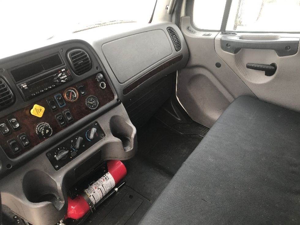 Refrigerated Truck-Light and Medium Duty Trucks-Freightliner-2019-M2-Houston-TX-143,781\n\t\tmiles-$ 63,500 - Image 20