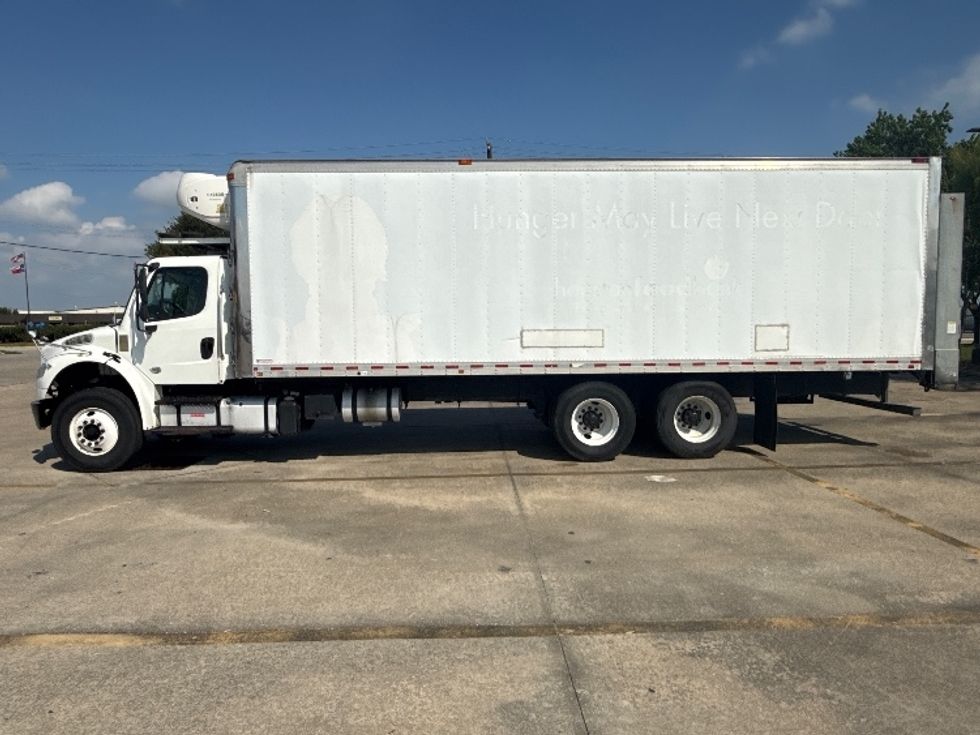 Refrigerated Truck-Light and Medium Duty Trucks-Freightliner-2019-M2-Houston-TX-159,725\n\t\tmiles-$ 67,750 - Image 4