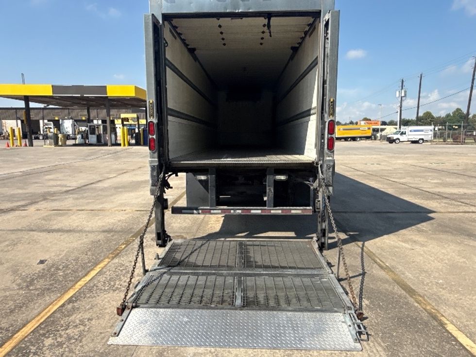 Refrigerated Truck-Light and Medium Duty Trucks-Freightliner-2019-M2-Houston-TX-159,725\n\t\tmiles-$ 67,750 - Image 9