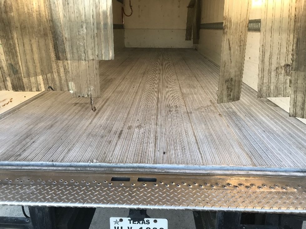 Refrigerated Truck-Light and Medium Duty Trucks-Freightliner-2019-M2-Houston-TX-161,584\n\t\tmiles-$ 61,250 - Image 10