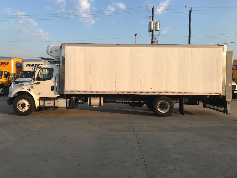 Refrigerated Truck-Light and Medium Duty Trucks-Freightliner-2019-M2-Houston-TX-169,369\n\t\tmiles-$ 59,750 - Image 3