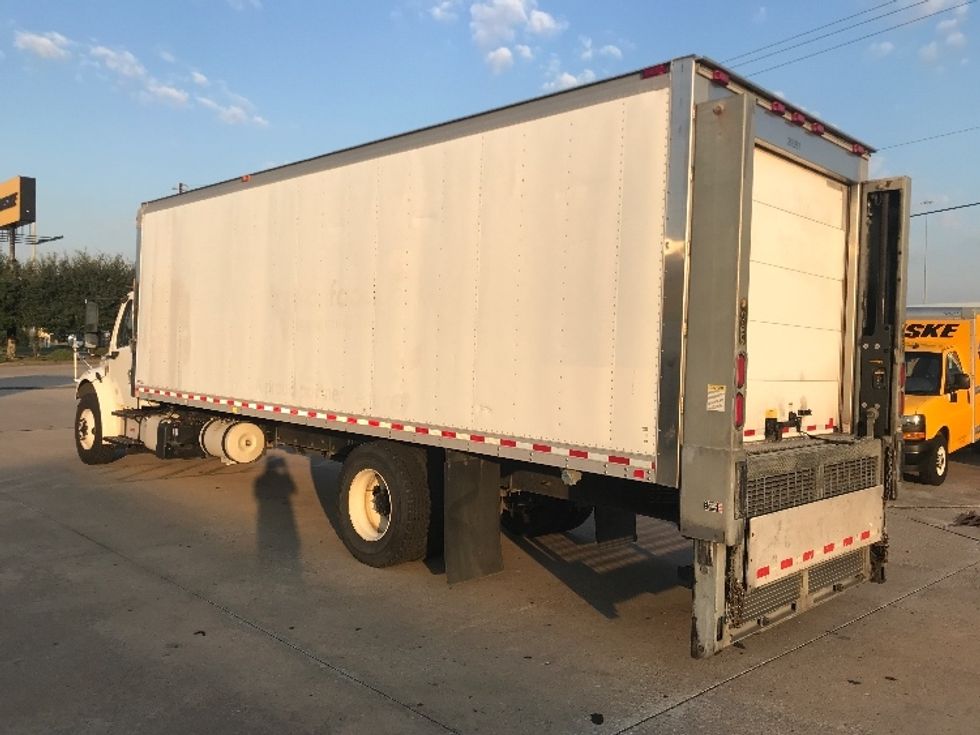 Refrigerated Truck-Light and Medium Duty Trucks-Freightliner-2019-M2-Houston-TX-169,369\n\t\tmiles-$ 59,750 - Image 5