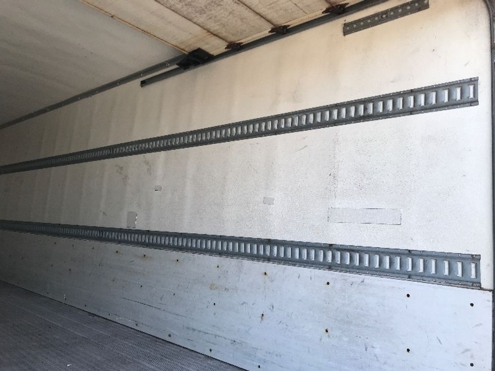 Refrigerated Truck-Light and Medium Duty Trucks-Freightliner-2019-M2-Houston-TX-172,198\n\t\tmiles-$ 60,000 - Image 12