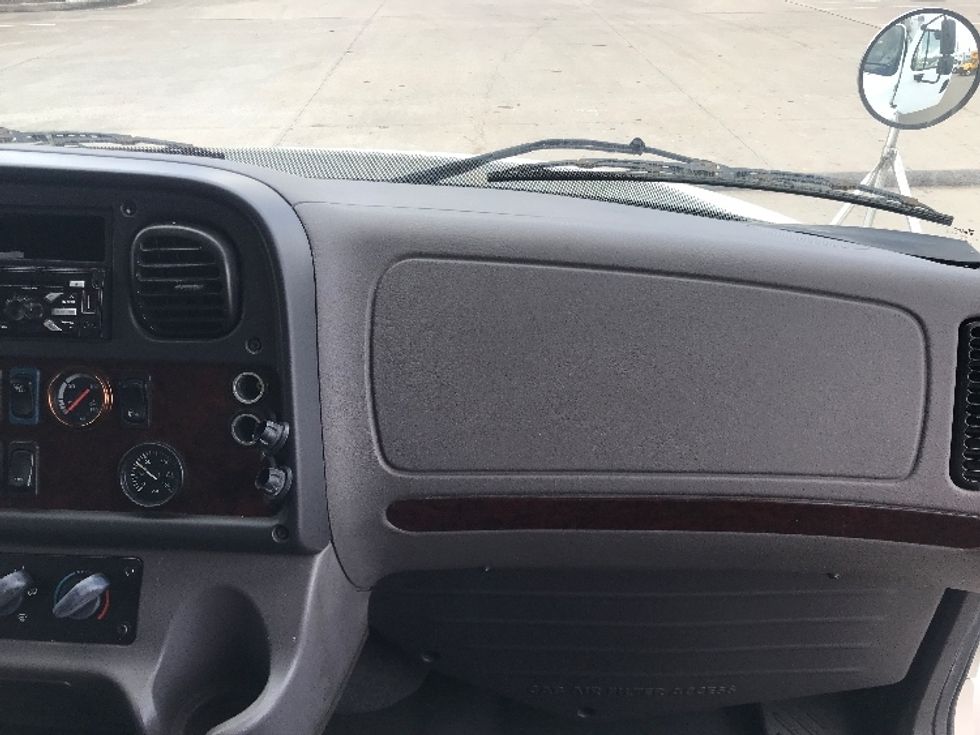 Refrigerated Truck-Light and Medium Duty Trucks-Freightliner-2019-M2-Houston-TX-172,198\n\t\tmiles-$ 60,000 - Image 21