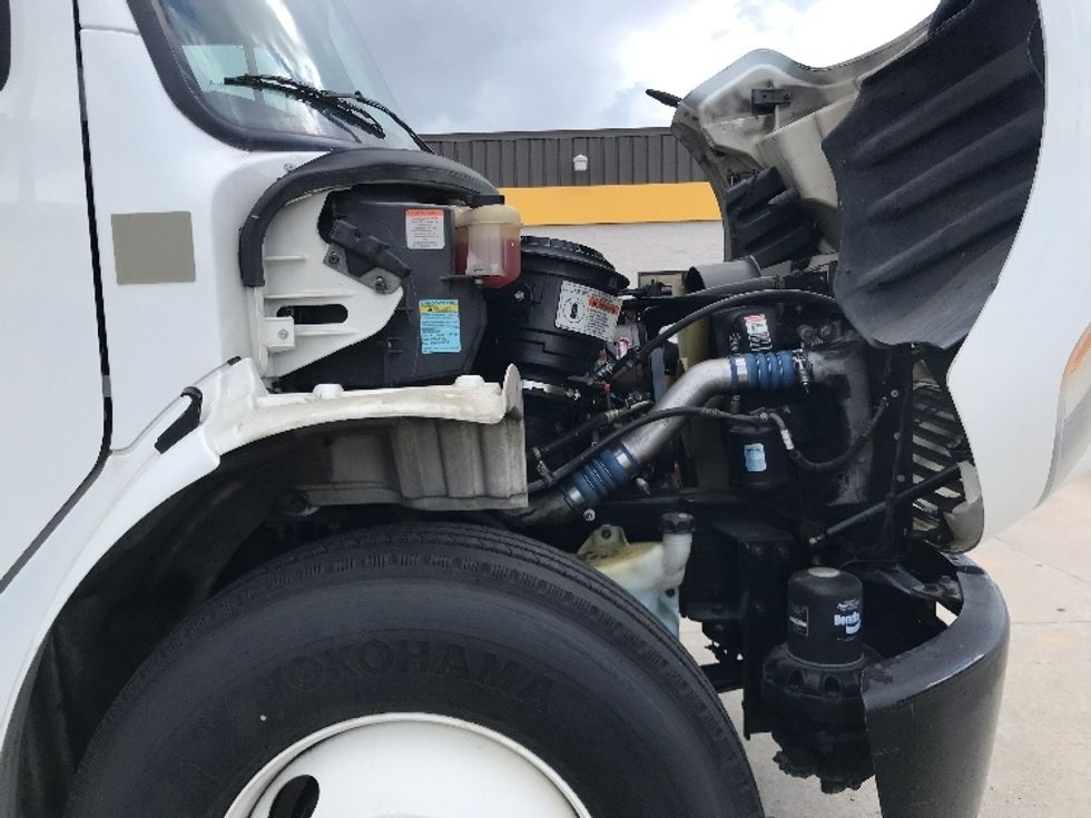 Refrigerated Truck-Light and Medium Duty Trucks-Freightliner-2019-M2-Houston-TX-172,198\n\t\tmiles-$ 60,000 - Image 23