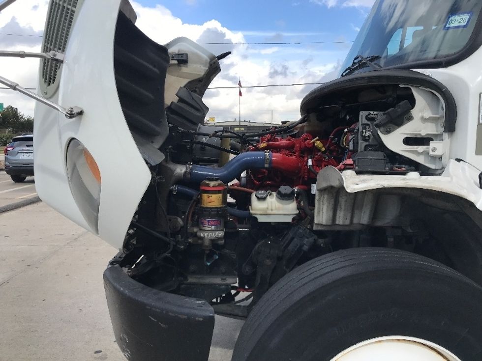 Refrigerated Truck-Light and Medium Duty Trucks-Freightliner-2019-M2-Houston-TX-172,198\n\t\tmiles-$ 60,000 - Image 25