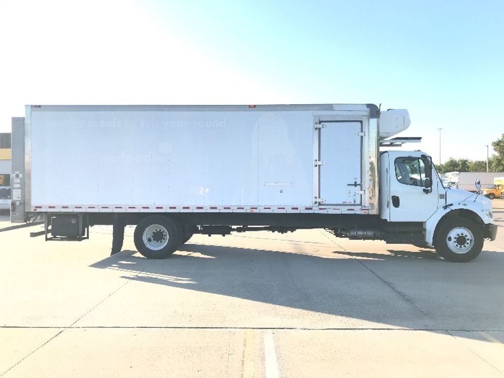 Refrigerated Truck-Light and Medium Duty Trucks-Freightliner-2019-M2-Houston-TX-172,317\n\t\tmiles-$ 59,250 - Image 15