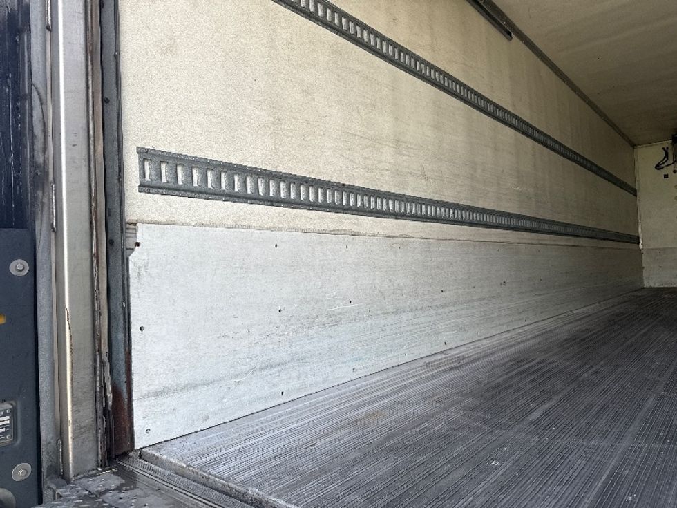 Refrigerated Truck-Light and Medium Duty Trucks-Freightliner-2019-M2-Houston-TX-185,325\n\t\tmiles-$ 64,500 - Image 11