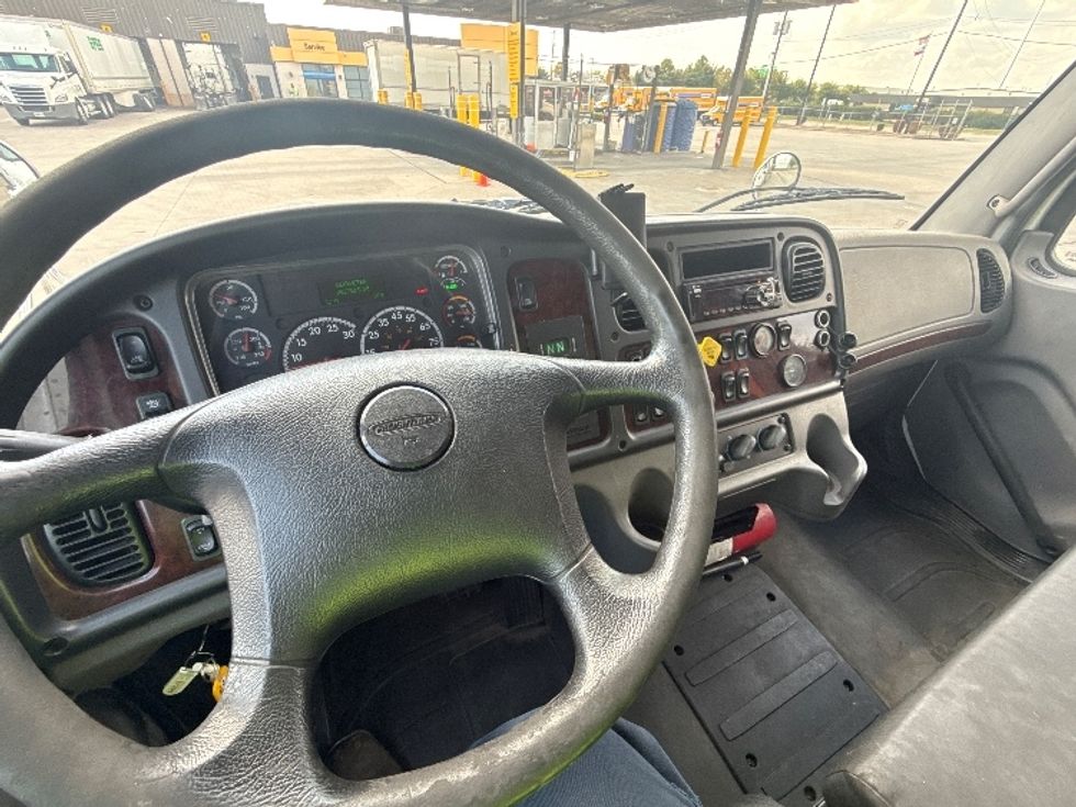 Refrigerated Truck-Light and Medium Duty Trucks-Freightliner-2019-M2-Houston-TX-185,325\n\t\tmiles-$ 64,500 - Image 18