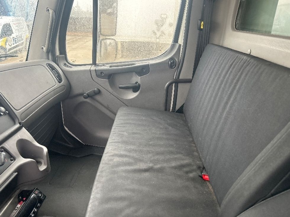 Refrigerated Truck-Light and Medium Duty Trucks-Freightliner-2019-M2-Houston-TX-311,968\n\t\tmiles-$ 22,250 - Image 19