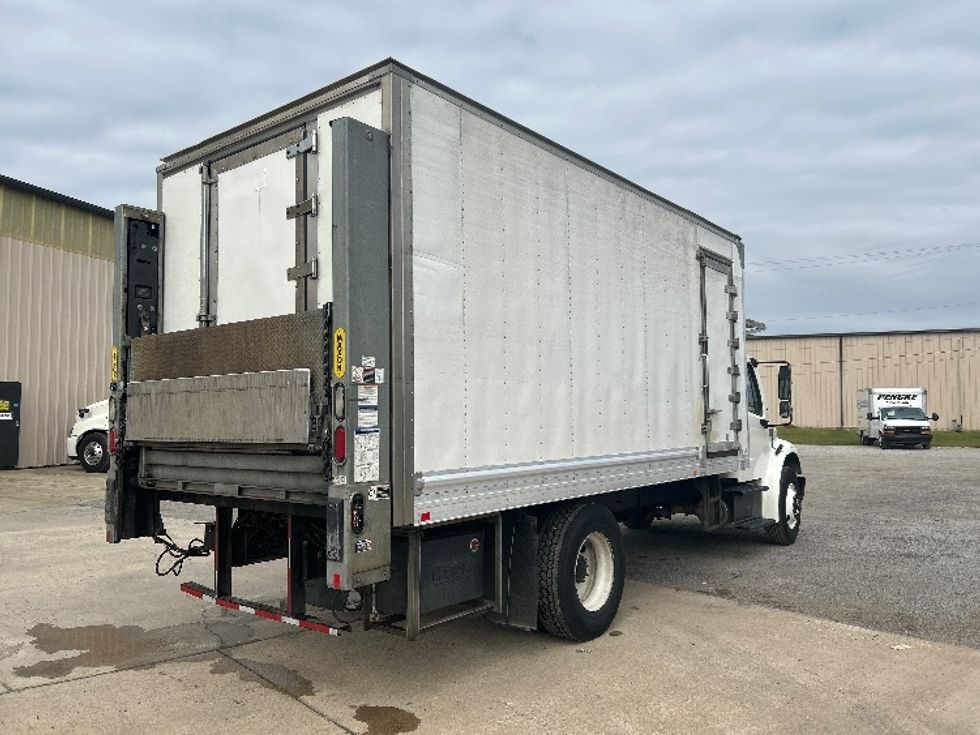 Refrigerated Truck-Light and Medium Duty Trucks-Freightliner-2019-M2-Hueytown-AL-148,304\n\t\tmiles-$ 59,500 - Image 13