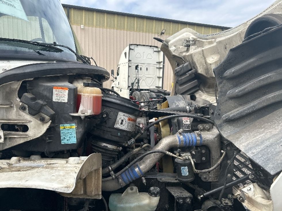 Refrigerated Truck-Light and Medium Duty Trucks-Freightliner-2019-M2-Hueytown-AL-148,304\n\t\tmiles-$ 59,500 - Image 23