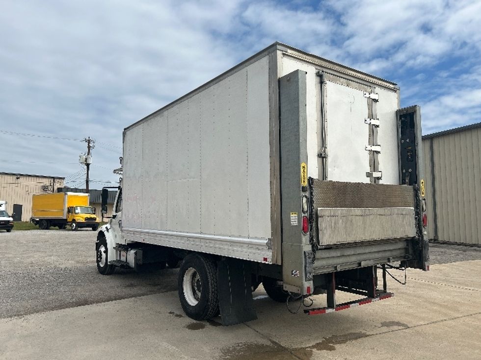 Refrigerated Truck-Light and Medium Duty Trucks-Freightliner-2019-M2-Hueytown-AL-148,304\n\t\tmiles-$ 59,500 - Image 6