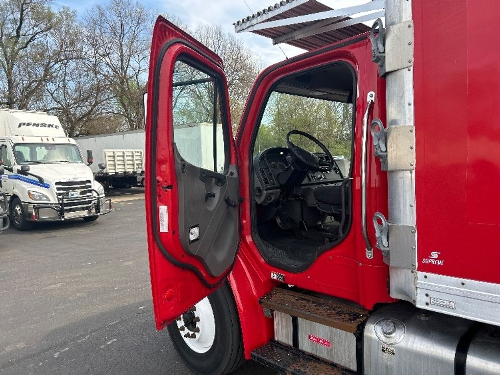 Refrigerated Truck-Light and Medium Duty Trucks-Freightliner-2019-M2-Indianapolis-IN-189,564\n\t\tmiles-$ 50,250 - Image 15