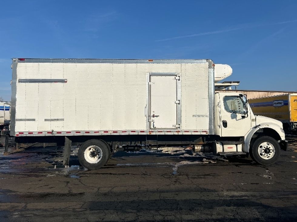Refrigerated Truck-Light and Medium Duty Trucks-Freightliner-2019-M2-Indianapolis-IN-261,622\n\t\tmiles-$ 34,500 - Image 14