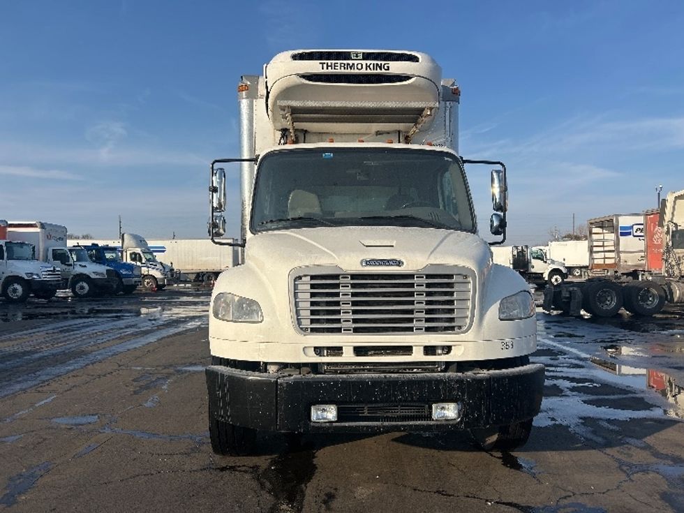 Refrigerated Truck-Light and Medium Duty Trucks-Freightliner-2019-M2-Indianapolis-IN-261,622\n\t\tmiles-$ 34,500 - Image 2