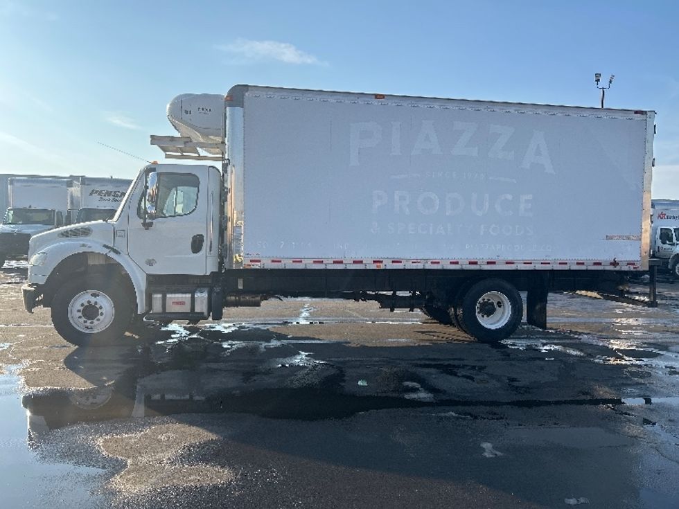 Refrigerated Truck-Light and Medium Duty Trucks-Freightliner-2019-M2-Indianapolis-IN-261,622\n\t\tmiles-$ 34,500 - Image 4