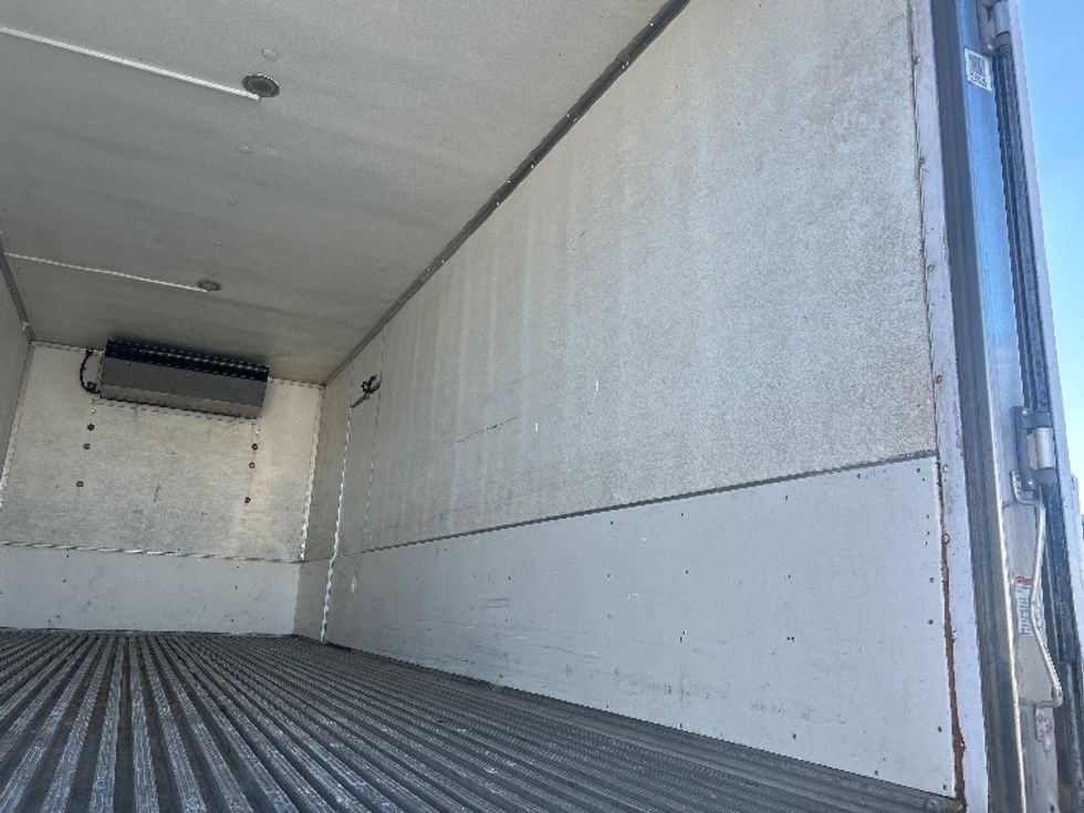 Refrigerated Truck-Light and Medium Duty Trucks-Freightliner-2019-M2-Indianapolis-IN-279,438\n\t\tmiles-$ 31,750 - Image 11