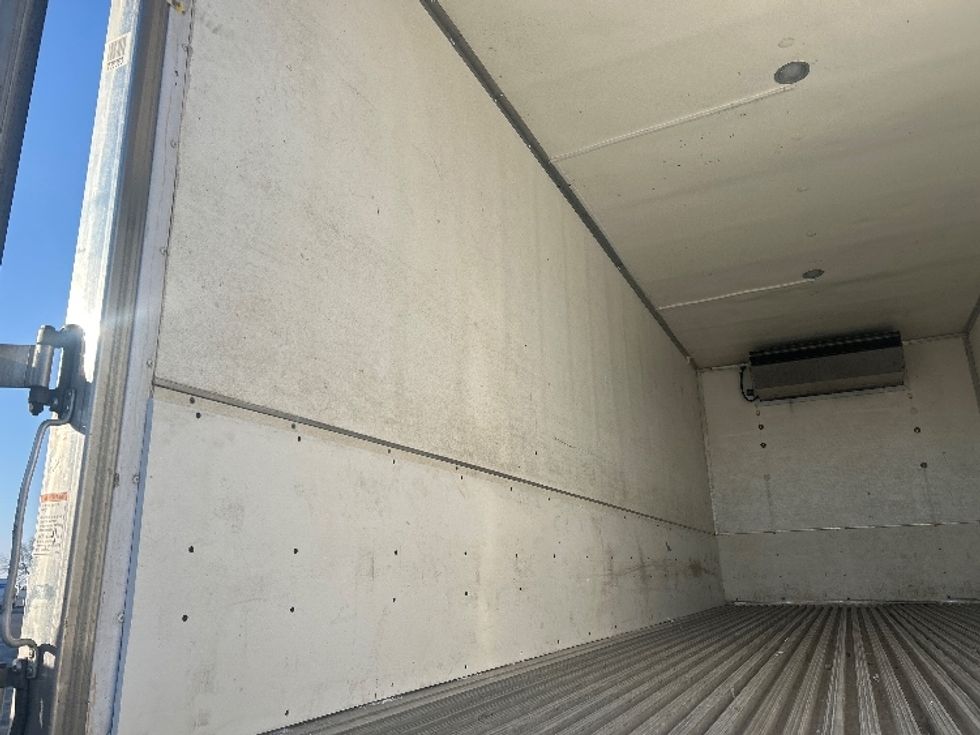 Refrigerated Truck-Light and Medium Duty Trucks-Freightliner-2019-M2-Indianapolis-IN-316,785\n\t\tmiles-$ 27,500 - Image 10