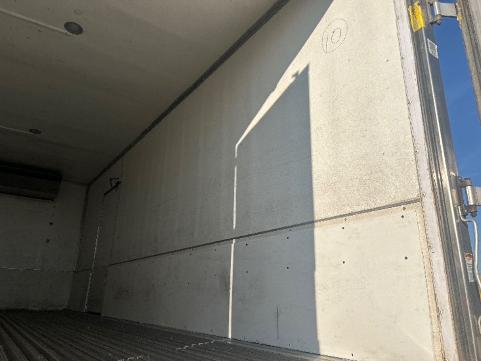 Refrigerated Truck-Light and Medium Duty Trucks-Freightliner-2019-M2-Indianapolis-IN-316,785\n\t\tmiles-$ 27,500 - Image 11
