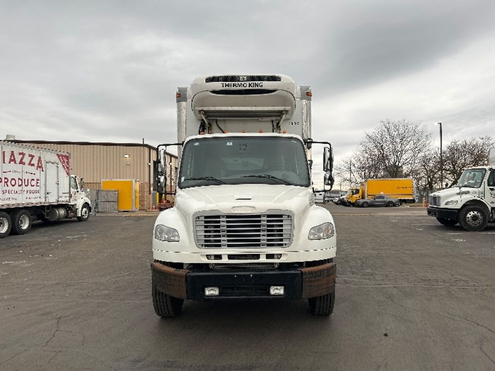 Refrigerated Truck-Light and Medium Duty Trucks-Freightliner-2019-M2-Indianapolis-IN-316,785\n\t\tmiles-$ 27,500 - Image 2