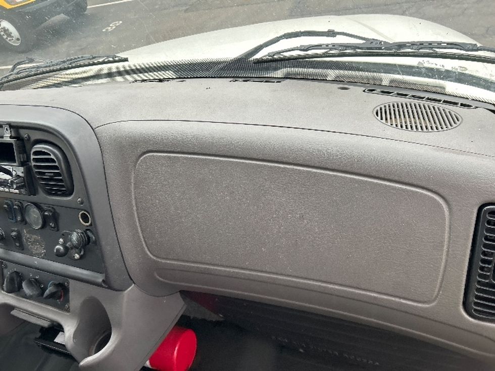 Refrigerated Truck-Light and Medium Duty Trucks-Freightliner-2019-M2-Indianapolis-IN-316,785\n\t\tmiles-$ 27,500 - Image 20