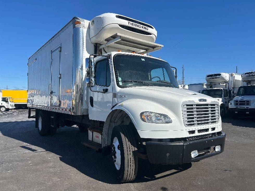 Refrigerated Truck-Light and Medium Duty Trucks-Freightliner-2019-M2-Indianapolis-IN-321,635\n\t\tmiles-$ 23,750 - Image 1