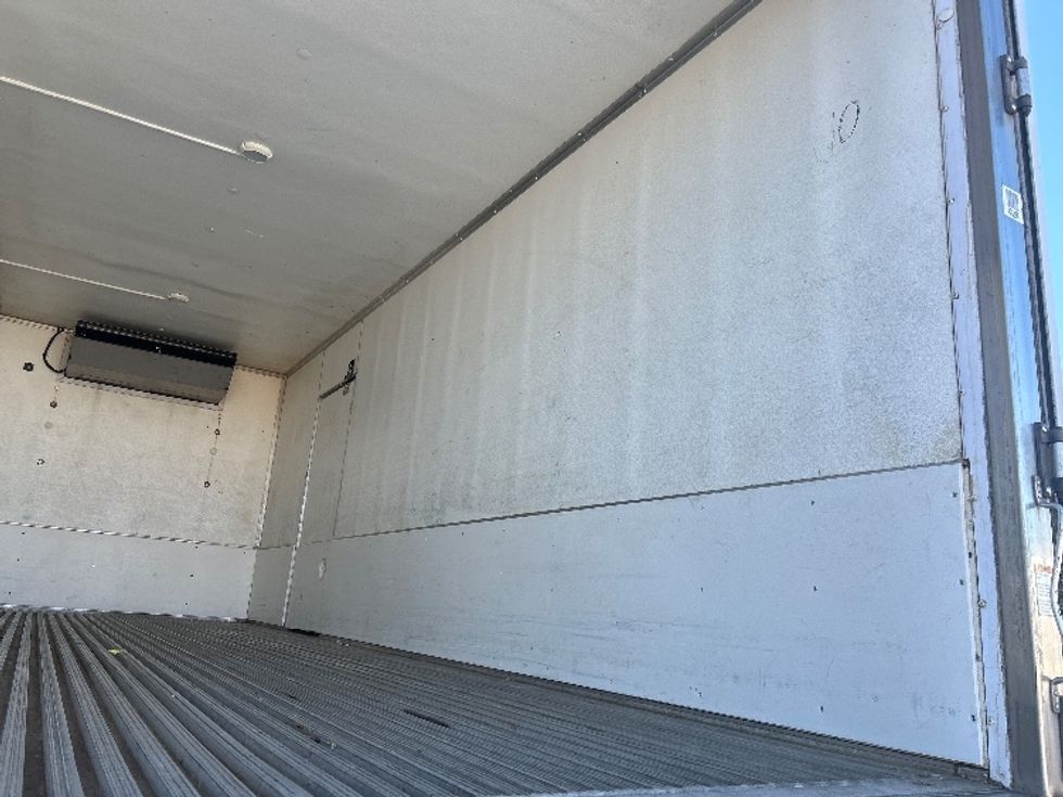 Refrigerated Truck-Light and Medium Duty Trucks-Freightliner-2019-M2-Indianapolis-IN-321,635\n\t\tmiles-$ 23,750 - Image 11